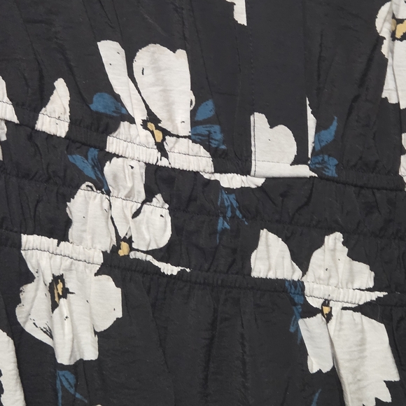 Black Floral Maxi Dress with White Bloom Print - Picture 7 of 7